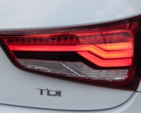 Audi A1 SPB 1.6 TDI 115 CV S-Tronic S.Line Fari Xenon Plus full Led - Bicolor