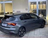 Fiat New Tipo 1.6 Mjt S&S 130CV restyling 2021-  5 porte Sport / pak black (Cerchi 18° - fari Technology led - Gruppi ottici posterio a led bruniti - quadro digitale - retrocamera- sensori park anteriori /posteriori)