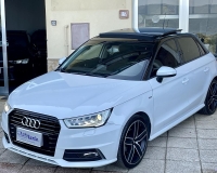 Audi A1 SPB 1.6 TDI 116 CV S.Line Sport "Tetto apribile/panoramico - Fari Xenon Plus full Led - gruppi ottici posteriore a tecnologia led - Bicolor - Cerchi sport da 18 - vetri privacy total - Navi"