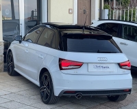 Audi A1 SPB 1.6 TDI 116 CV S.Line Sport "Tetto apribile/panoramico - Fari Xenon Plus full Led - gruppi ottici posteriore a tecnologia led - Bicolor - Cerchi sport da 18 - vetri privacy total - Navi"