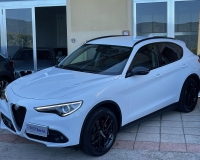 Alfa Romeo STELVIO 2.2 Turbo 210 CV AT8 Q4 B-Tech (Navi 8.8"- Proiettori Anteriori Bi-Xenon da 35W con AFS - Luci posteriori LED - Cerchi da 20°- Pinze freno Brembo)