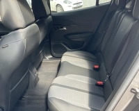 Peugeot 2008 1.5 bluehdi Allure Pack s&s 130cv EAT8 Automatica "Retrocamera - vetri privacy - pack black - cerchi lega - Fari LED" (Auto Aziendale fatturabile con iva deducibile pari al nuovo)
