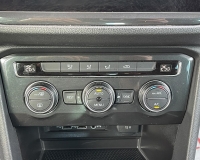 Volkswagen Tiguan 1.6 TDI 116 CV R-LINE "Fari Full Led+Gruppi ottici posteriori a led+ Quadro digitale+ Cerchi da 19°"