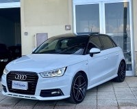 Audi A1 SPB 1.6 TDI 116 CV S.Line Sport "Tetto apribile/panoramico - Fari Xenon Plus full Led - gruppi ottici posteriore a tecnologia led - Bicolor - Cerchi sport da 18 - vetri privacy total - Navi"