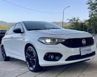 Fiat Tipo 1.6 Mjt S&S 5 porte S-Design (Bicolor - Pak black -Cerchi 18° - Fari Bi-xenon led - retrocamera)
