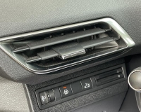 PEUGEOT 3008 II 1.5 BlueHDI  Allure Pack s&s 130cv Eat8 Automatica "Retrocamera - vetri privacy - pack cromo - cerchi lega 18 bicolor - Fari full LED" (Auto Aziendale fatturabile con iva deducibile pari al nuovo)