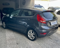 FORD Fiesta 1.4 TDCi 68CV 5 porte Titanium