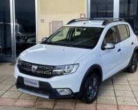 Dacia Sandero 1.5 dci 90 cv Stepway Brave "Navi-Telecamera-Volante in pelle multifunzione - Fari posteriori con tecnologia LED - Luci diurne a LED"