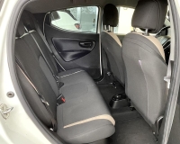 Lancia Ypsilon 1.2 Gold Plus  Black and Noir 70 CV (vetri privacy - pacchetto nero lucido in contrasto - interni sportivi - bluetooth - sedili con rifiniture sportivi logo dorato) Aziendale