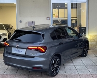 Fiat New Tipo 1.6 Mjt S&S 130CV restyling 2021-  5 porte Sport / pak black (Cerchi 18° - fari Technology led - Gruppi ottici posterio a led bruniti - quadro digitale - retrocamera- sensori park anteriori /posteriori)