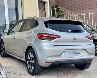 RENAULT Clio 1.5 Blue dCi 100 CV Evolution "Navi+ Selleria sportiva +Fari full led + Sensori park - Cerchi bicolor sport da 16° + Vetri Privacy" Vettura aziendale