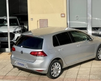 Volkswagen Golf 1.6 Tdi Comfortline 110cv (cerchi lega da 17 – sensori park anteriore e posteriore – vetri privacy-clima bi/zona) Vettura in ottime condizioni generali - Garantita