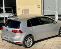 Volkswagen Golf 1.6 Tdi Comfortline 110cv (cerchi lega da 17 – sensori park anteriore e posteriore – vetri privacy-clima bi/zona) Vettura in ottime condizioni generali - Garantita