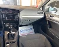 Volkswagen Golf 1.6 Tdi Comfortline 110cv (cerchi lega da 17 – sensori park anteriore e posteriore – vetri privacy-clima bi/zona) Vettura in ottime condizioni generali - Garantita