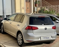 Volkswagen Golf 1.6 Tdi Comfortline 110cv (cerchi lega da 17 – sensori park anteriore e posteriore – vetri privacy-clima bi/zona) Vettura in ottime condizioni generali - Garantita