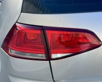 Volkswagen Golf 1.6 Tdi Comfortline 110cv (cerchi lega da 17 – sensori park anteriore e posteriore – vetri privacy-clima bi/zona) Vettura in ottime condizioni generali - Garantita