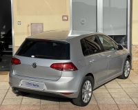 Volkswagen Golf 1.6 Tdi Comfortline 110cv (cerchi lega da 17 – sensori park anteriore e posteriore – vetri privacy-clima bi/zona) Vettura in ottime condizioni generali - Garantita