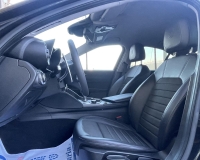 Alfa Romeo Giulia 2.2 Turbo diesel 190CV AT8 B-Tech Blak Edition Pak esterno Veloce “Pak sport - Cerchi da 19°- Pinze Brembo gialle - Assetto sportivo - Navi - Telecamera - Fari BI-Xenon Led - vetri privacy - paraurti modello veloce sport”