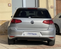 Volkswagen Golf 1.6 Tdi Comfortline 110cv (cerchi lega da 17 – sensori park anteriore e posteriore – vetri privacy-clima bi/zona) Vettura in ottime condizioni generali - Garantita