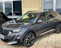 Peugeot 2008 1.5 bluehdi Allure Pack s&s 130cv EAT8 Automatica "Retrocamera - vetri privacy - pack black - cerchi lega - Fari LED" (Auto Aziendale fatturabile con iva deducibile pari al nuovo)