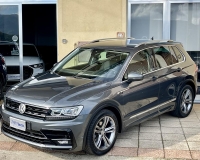 Volkswagen Tiguan 1.6 TDI 116 CV R-LINE "Fari Full Led+Gruppi ottici posteriori a led+ Quadro digitale+ Cerchi da 19°"