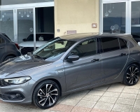 Fiat New Tipo 1.6 Mjt S&S 130CV restyling 2021-  5 porte Sport / pak black (Cerchi 18° - fari Technology led - Gruppi ottici posterio a led bruniti - quadro digitale - retrocamera- sensori park anteriori /posteriori)