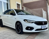 Fiat Tipo 1.6 Mjt S&S 5 porte S-Design (Bicolor - Pak black -Cerchi 18° - Fari Bi-xenon led - retrocamera)