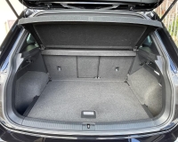 Volkswagen Tiguan 2.0 tdi R-Line 150cv dsg Fari IQ.LIGHT LED MATRIX, Digital Cockpit Pro 10,25", Navigatore