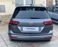 Volkswagen Tiguan 2.0 TDI 150 CV R-LINE Interior/Exterior "Fari Full Led+Gruppi ottici posteriori a led+ Quadro digitale+ Cerchi da 19"