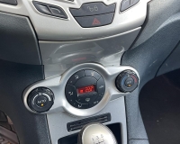 FORD Fiesta 1.4 TDCi 68CV 5 porte Titanium