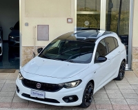 Fiat Tipo 1.6 Mjt S&S 5 porte S-Design (Bicolor - Pak black -Cerchi 18° - Fari Bi-xenon led - retrocamera)