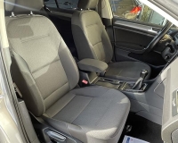 Volkswagen Golf 1.6 Tdi Comfortline 110cv (cerchi lega da 17 – sensori park anteriore e posteriore – vetri privacy-clima bi/zona) Vettura in ottime condizioni generali - Garantita