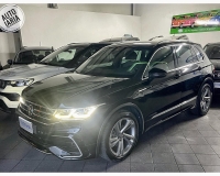 Volkswagen Tiguan 2.0 tdi R-Line 150cv dsg Fari IQ.LIGHT LED MATRIX, Digital Cockpit Pro 10,25", Navigatore