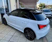 Audi A1 SPB 1.6 TDI 116 CV S.Line Sport "Tetto apribile/panoramico - Fari Xenon Plus full Led - gruppi ottici posteriore a tecnologia led - Bicolor - Cerchi sport da 18 - vetri privacy total - Navi"