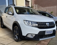 Dacia Sandero 1.5 dci 90 cv Stepway Brave "Navi-Telecamera-Volante in pelle multifunzione - Fari posteriori con tecnologia LED - Luci diurne a LED"