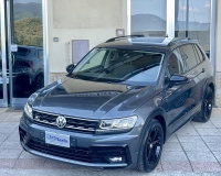 Volkswagen Tiguan R/Line Pack Black Exterior 2.0 TDI SCR (150 CV) DSG "Fari LED - Digital Cockpit Pro 10,25", pak black - cerchi da 19°"