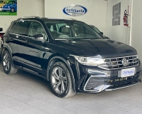 Volkswagen Tiguan 2.0 tdi R-Line 150cv dsg Fari IQ.LIGHT LED MATRIX, Digital Cockpit Pro 10,25", Navigatore