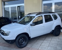 DACIA Duster 1.5 dci Laureate 4x4  "Vetri elettrici - bluetooth - Stereo Mp3 - Comandi stereo al volante -  Mancorrenti"