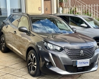 Peugeot 2008 1.5 bluehdi Allure Pack s&s 130cv EAT8 Automatica "Retrocamera - vetri privacy - pack black - cerchi lega - Fari LED" (Auto Aziendale fatturabile con iva deducibile pari al nuovo)