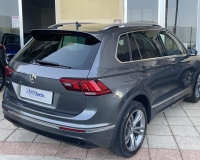 Volkswagen Tiguan 2.0 TDI 150 CV R-LINE Interior/Exterior "Fari Full Led+Gruppi ottici posteriori a led+ Quadro digitale+ Cerchi da 19"