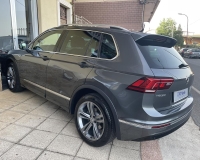 Volkswagen Tiguan 2.0 TDI 150 CV R-LINE Interior/Exterior "Fari Full Led+Gruppi ottici posteriori a led+ Quadro digitale+ Cerchi da 19"