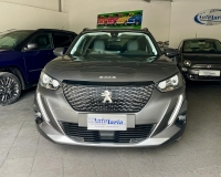 Peugeot 2008 1.5 bluehdi Allure Pack s&s 130cv EAT8 Automatica "Retrocamera - vetri privacy - pack black - cerchi lega - Fari LED" (Auto Aziendale fatturabile con iva deducibile pari al nuovo)