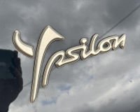 Lancia Ypsilon 1.2 Gold Plus  Black and Noir 70 CV (vetri privacy - pacchetto nero lucido in contrasto - interni sportivi - bluetooth - sedili con rifiniture sportivi logo dorato) Aziendale