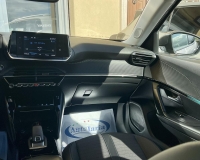 Peugeot 2008 1.5 bluehdi Allure Pack s&s 130cv EAT8 Automatica "Retrocamera - vetri privacy - pack black - cerchi lega - Fari LED" (Auto Aziendale fatturabile con iva deducibile pari al nuovo)