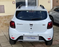 Dacia Sandero 1.5 dci 90 cv Stepway Brave "Navi-Telecamera-Volante in pelle multifunzione - Fari posteriori con tecnologia LED - Luci diurne a LED"