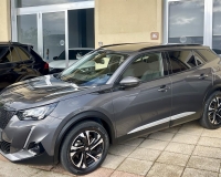 Peugeot 2008 1.5 bluehdi Allure Pack s&s 130cv EAT8 Automatica "Retrocamera - vetri privacy - pack black - cerchi lega - Fari LED" (Auto Aziendale fatturabile con iva deducibile pari al nuovo)