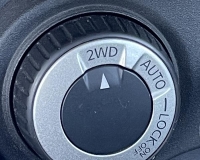 DACIA Duster 1.5 dci Laureate 4x4  "Vetri elettrici - bluetooth - Stereo Mp3 - Comandi stereo al volante -  Mancorrenti"