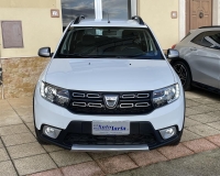 Dacia Sandero 1.5 dci 90 cv Stepway Brave "Navi-Telecamera-Volante in pelle multifunzione - Fari posteriori con tecnologia LED - Luci diurne a LED"