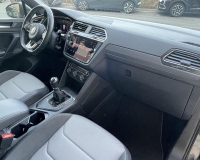 Volkswagen Tiguan 2.0 TDI 150 CV R-LINE Interior/Exterior "Fari Full Led+Gruppi ottici posteriori a led+ Quadro digitale+ Cerchi da 19"