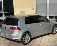 Volkswagen Golf 1.6 Tdi Comfortline 110cv (cerchi lega da 17 – sensori park anteriore e posteriore – vetri privacy-clima bi/zona) Vettura in ottime condizioni generali - Garantita